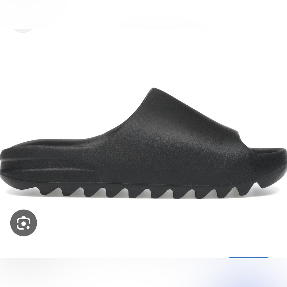 Yeezy YS-01 Black Slide with Ridged Outsole